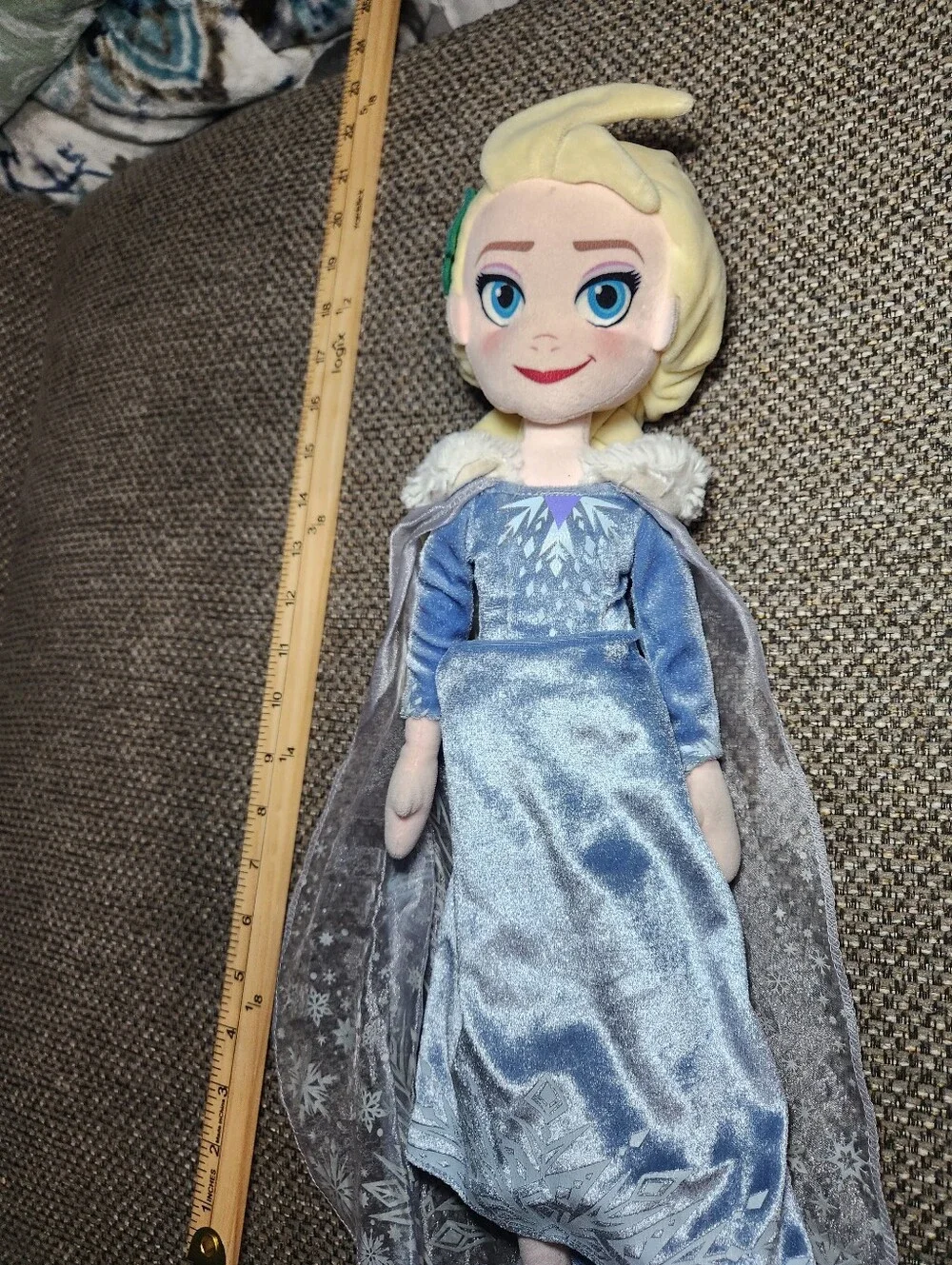 DISNEY Collection Elsa Plush Doll 17'' Frozen Adventure